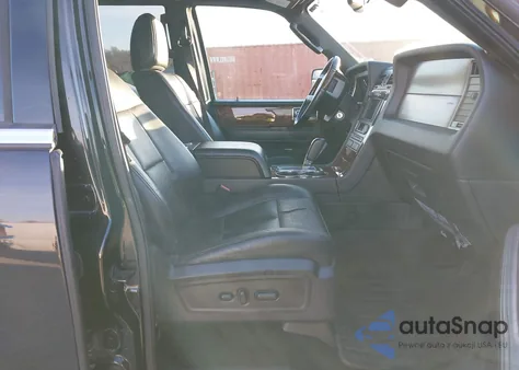 2013 Lincoln Navigator z USA, uszkodzony, nr VIN 5LMJJ2H55DEL05024